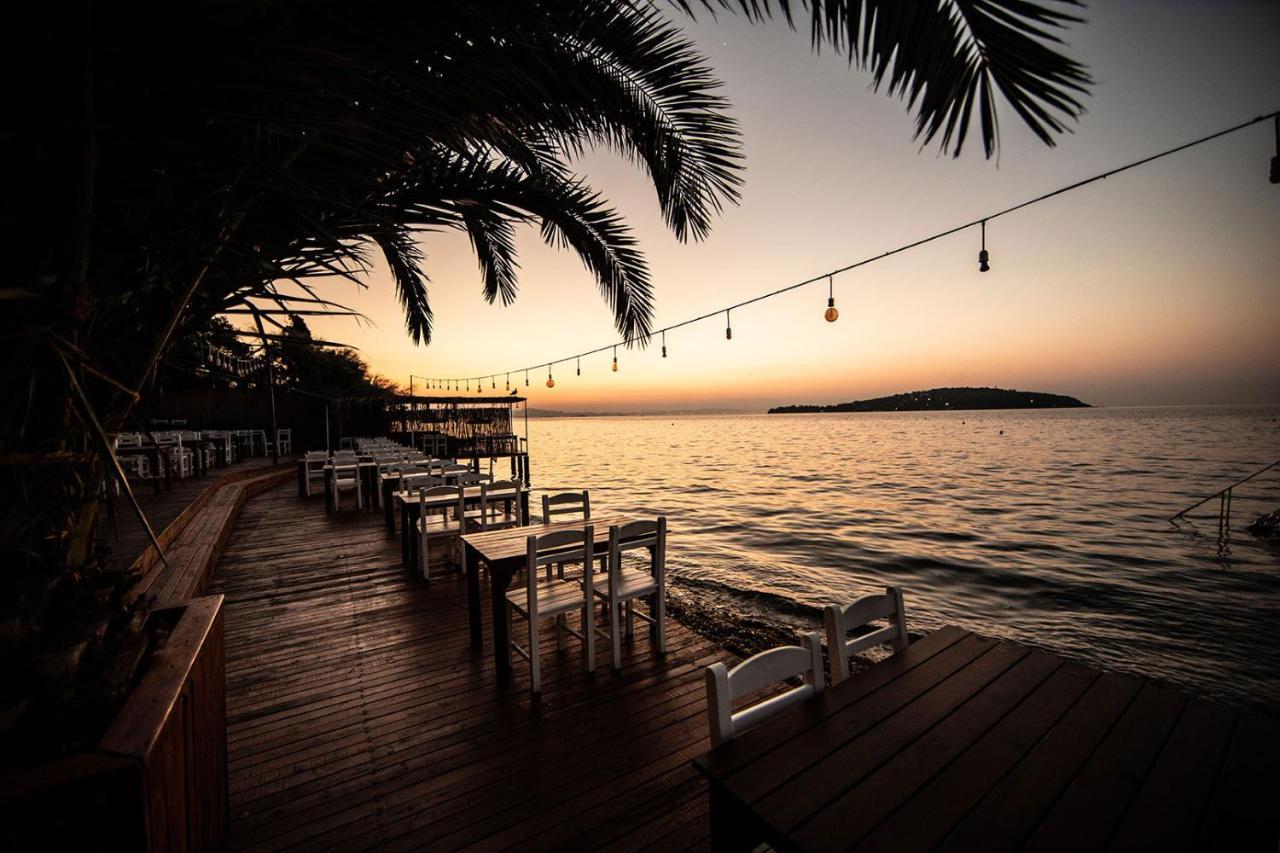 Hotel Bueyuekada Loc'Ada Adalar Esterno foto